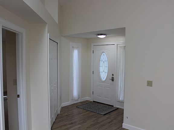 3rd image of 7050 Villa Estelle Dr