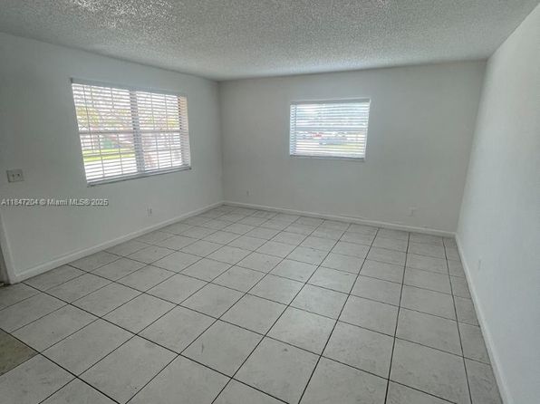 6035 SW 37th St #7