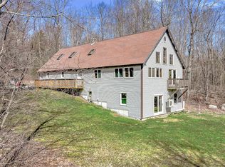 21 Daylily Ln, China, ME 04358