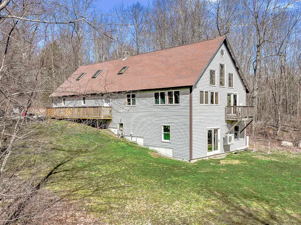 21 Daylily Lane, China, ME 04358