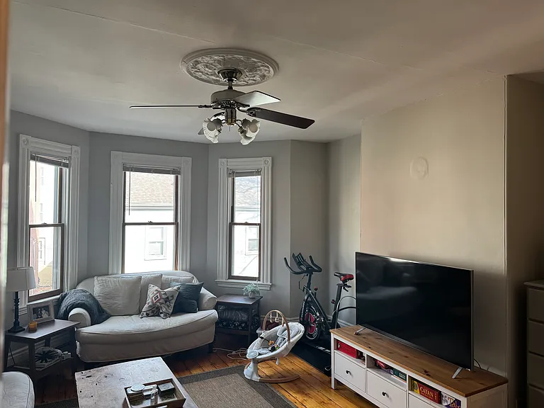 26 Cordis St #3A — Photo 2