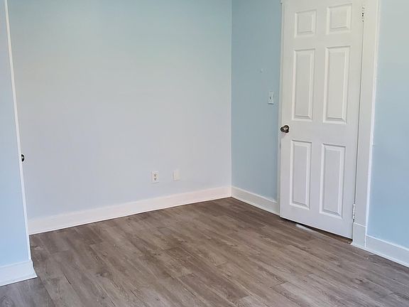 4th image of 87 Blake St #3
