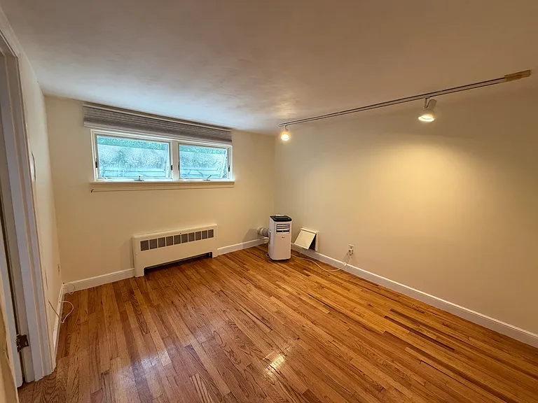 487 Lowell Ave #2 — Photo 15