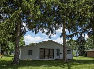 1143 Grayston Ave, Huntington, IN 46750