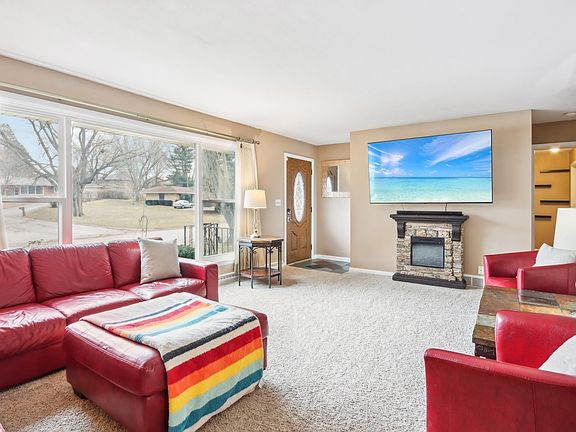 4th image of 2208 Delcy Dr