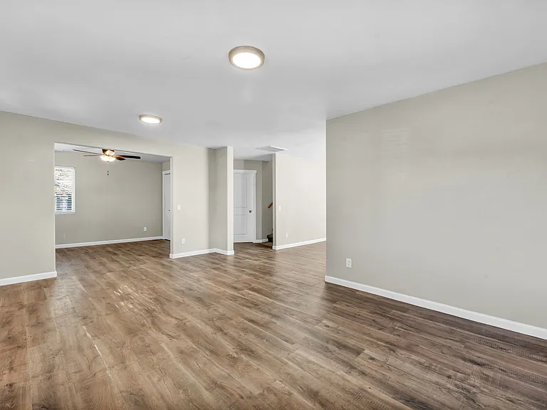 604 Pine St — Photo 9