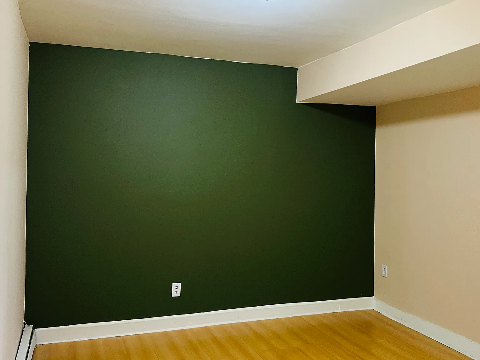 2 bed, 1000 sqft, $1,400 — Photo 3