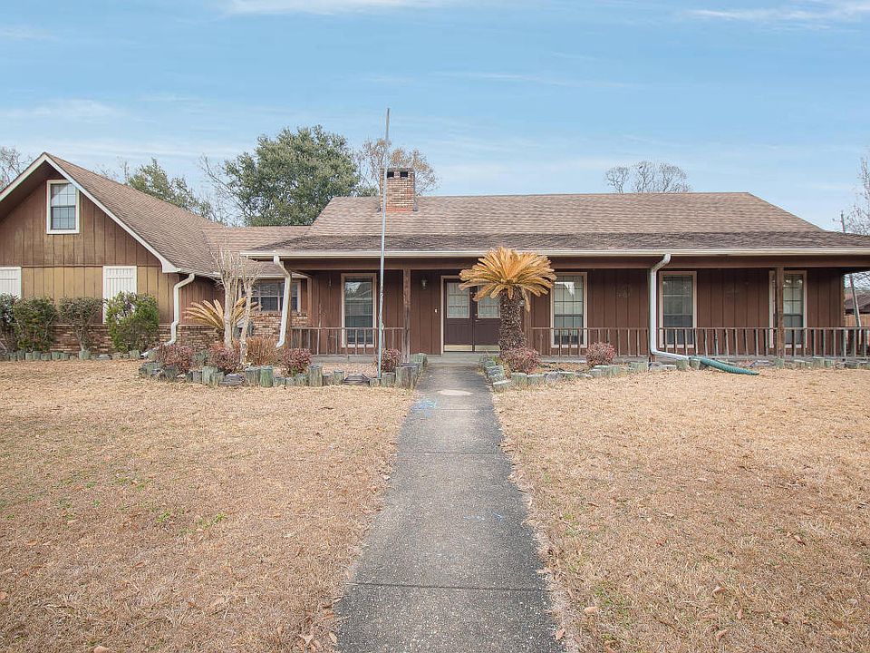 1st image of 15274 Northwood Dr
