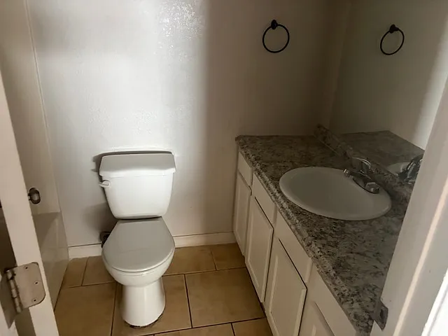 136 W 9th Pl #11 — Photo 10