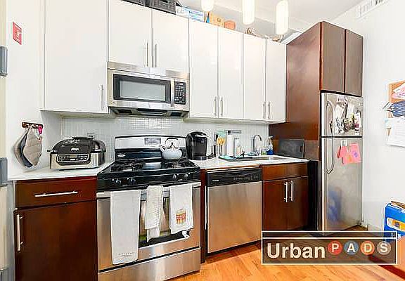 2nd image of 179 Putnam Ave #1B