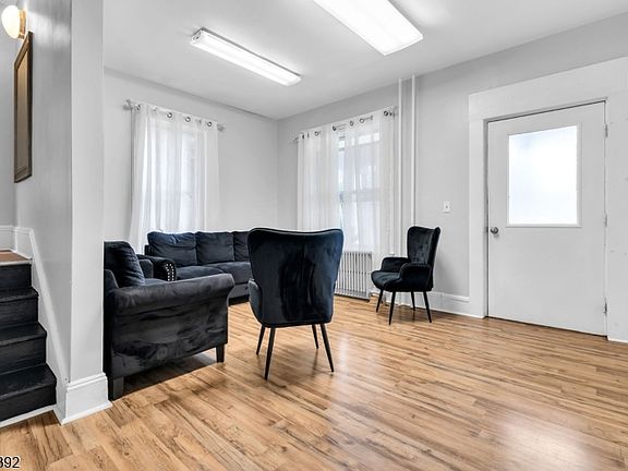 5th image of 1025-1027 Madison Ave
