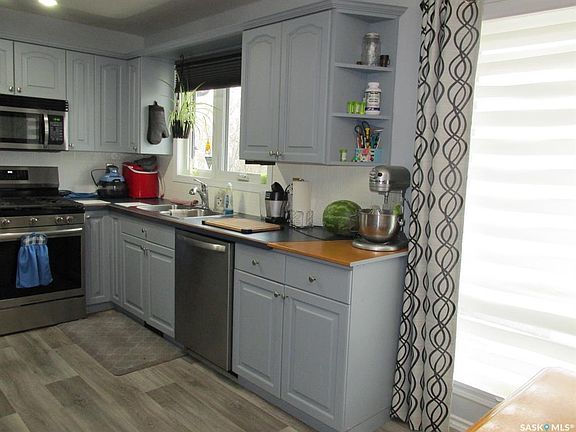 4th image of 508 1st AVENUE W