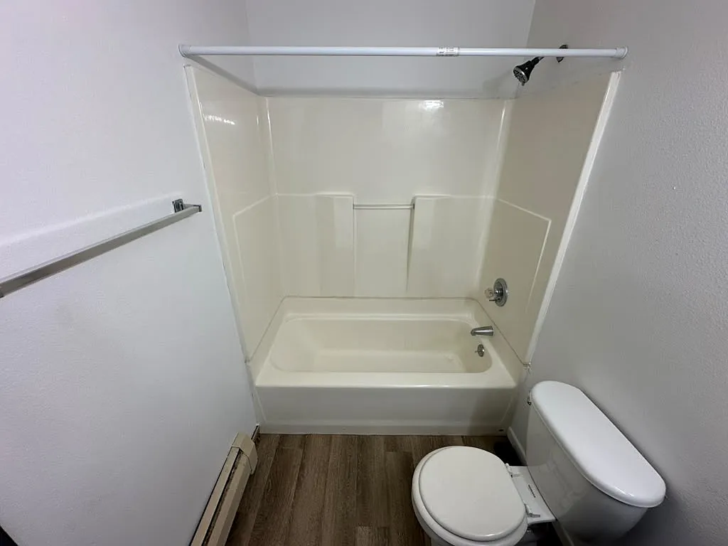 755 Brandon Ave — Photo 3