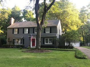 2389 Amesbury Rd, Akron, OH 44313