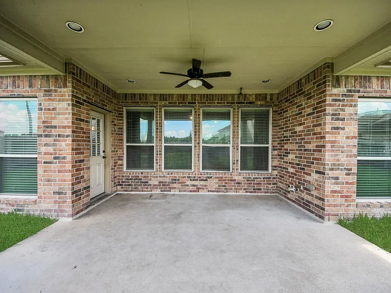 2310 Brett Ct — Photo 34