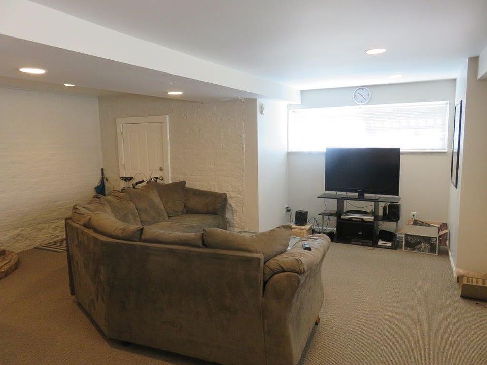 1st image of 1746 W Beach Ave #Gdn