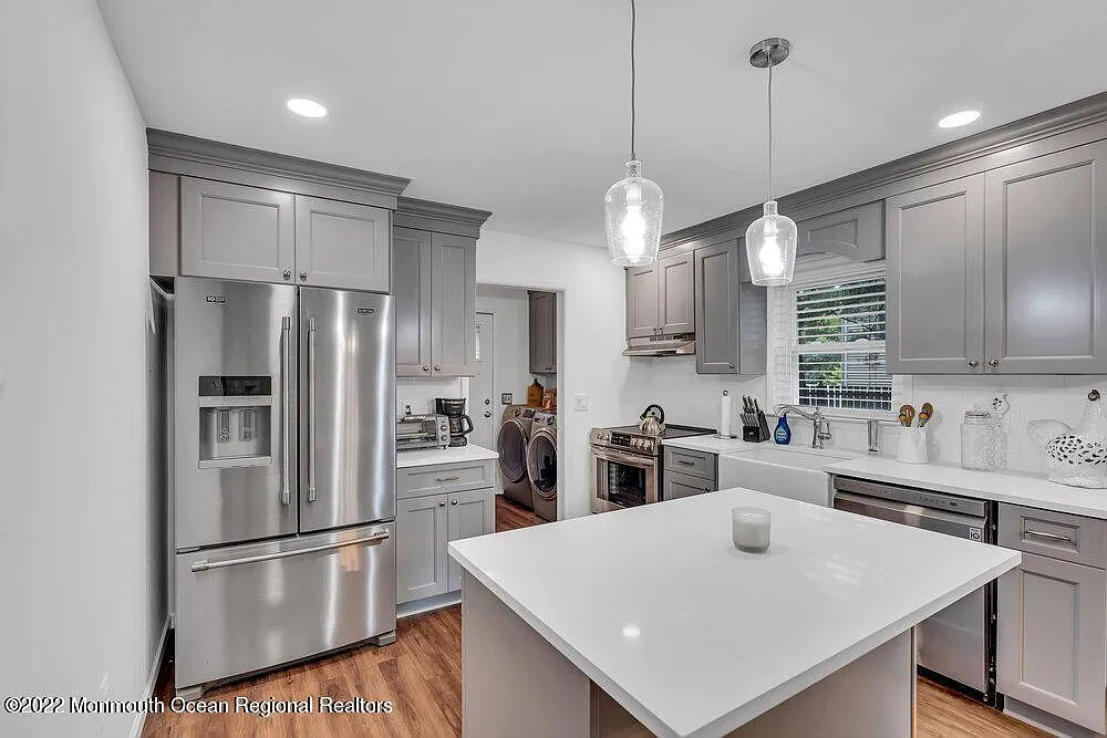 3 bed, 1248 sqft, $3,100 — Photo 4
