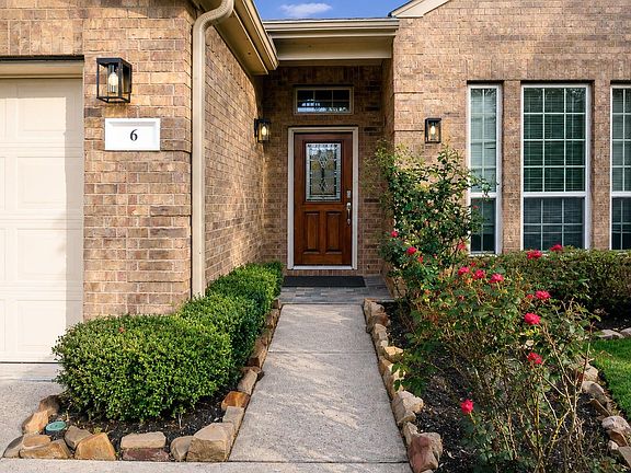 4th image of 6 Bay Mills Pl