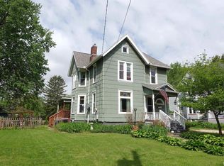 956 N Cedar St, Galesburg, IL 61401
