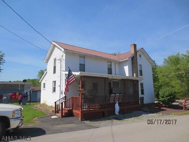 1st image of 1192 Water St