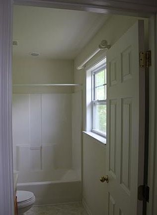 4th image of 6518 Point Comfort Ln #44