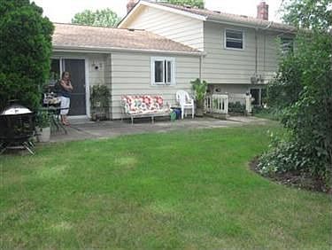 3rd image of 26651 Sudbury Dr