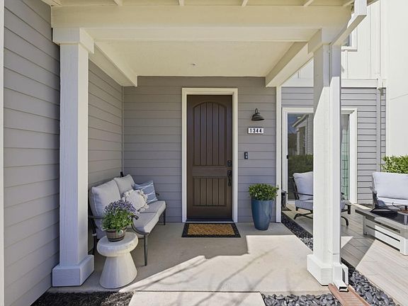 5th image of 1344 Bloom Ln
