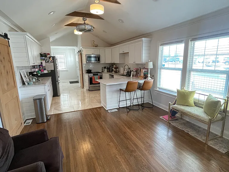 6217 Brookside Blvd — Photo 5