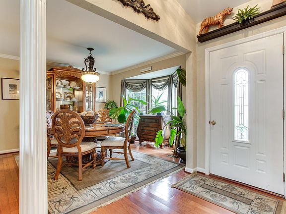 4th image of 10836 Peachwood Dr