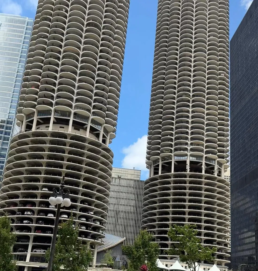 1 bed, 725 sqft, $2,600 — Photo 1
