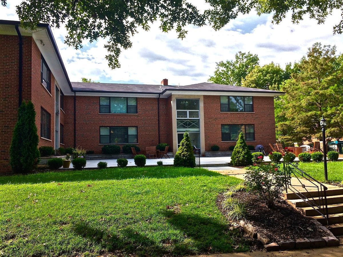 7564 Parkdale Ave APT 2N, Clayton, MO 63105 Zillow