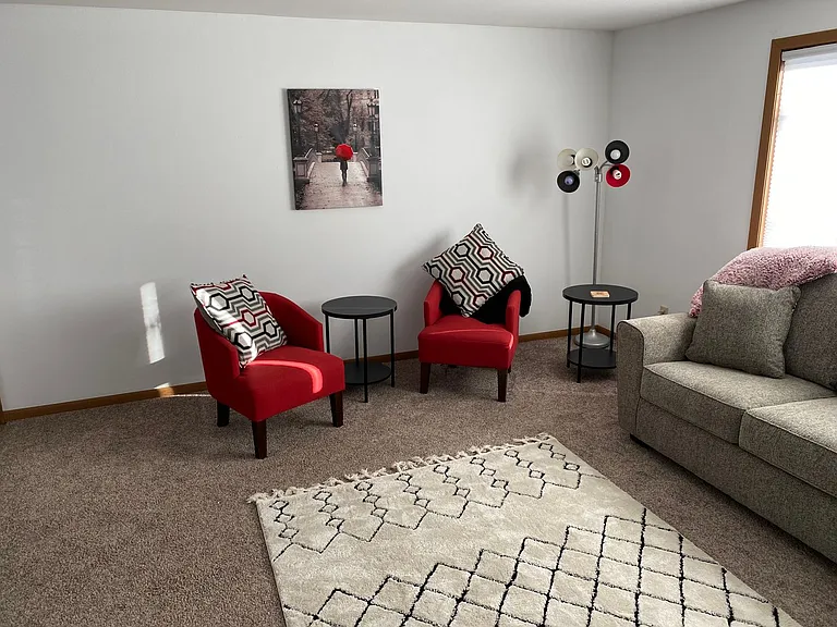 307 S Vine Ave — Photo 6