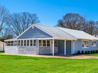 32 Flintlock Drive, Shirley, NY 11967