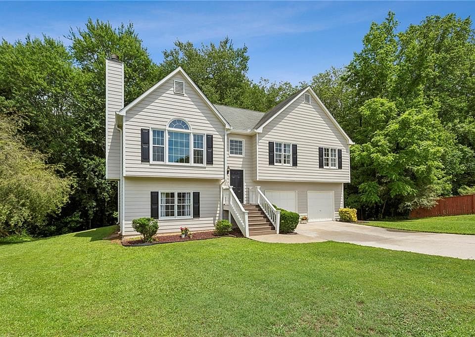 1st image of 3096 Woodcrest Way