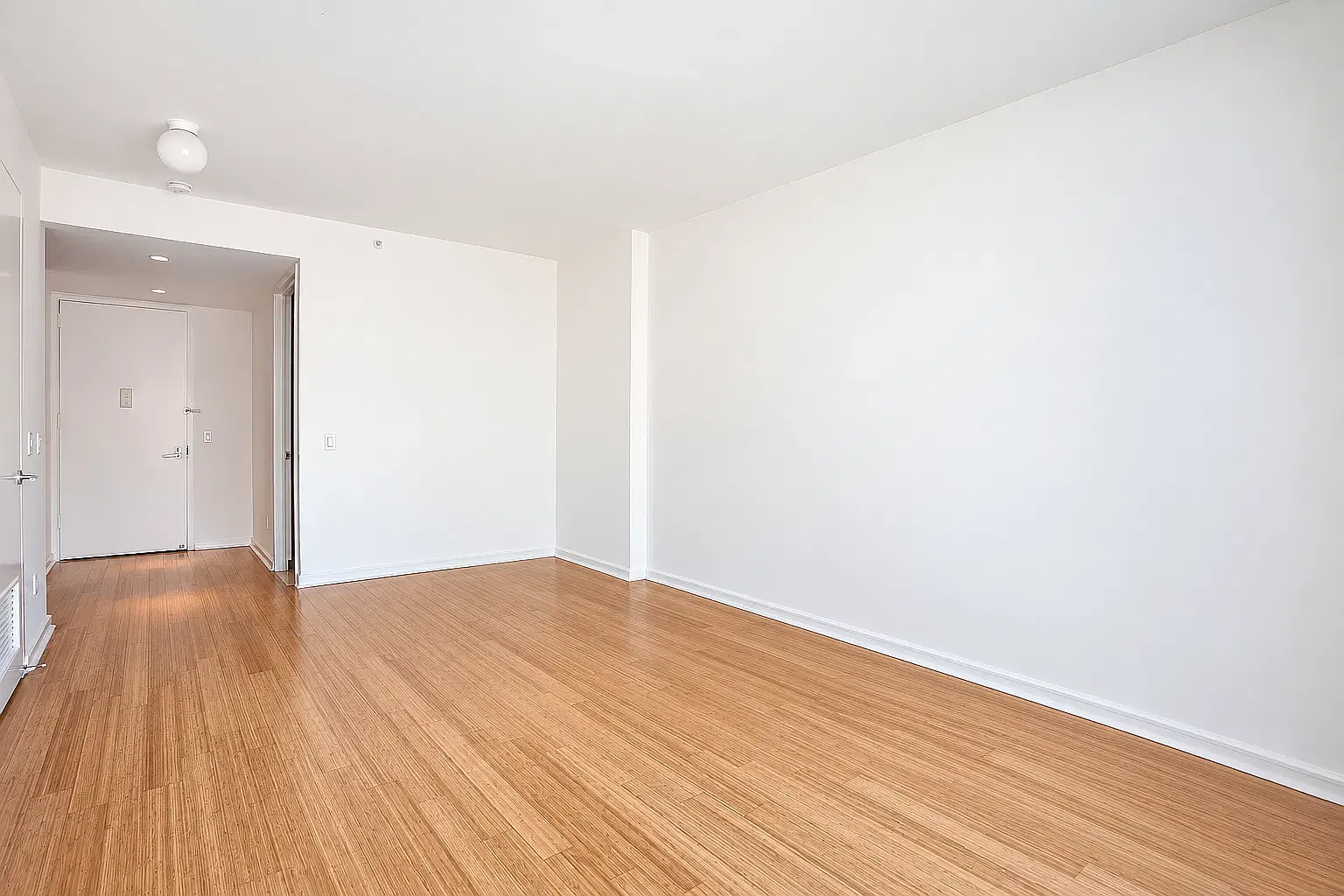 350 West 53rd Street — Photo 2