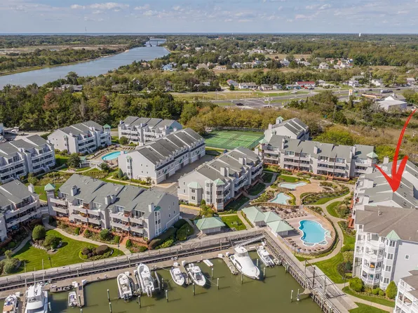 902 Ocean Dr #301, Cape May, NJ 08204