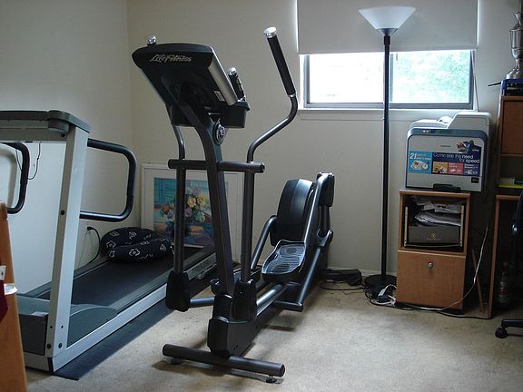 Office/Extra Bedroom