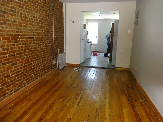 Rented by Blue Egg Realty Corp | media 14