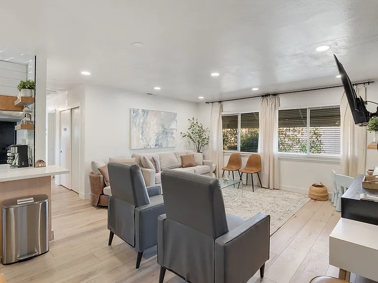 217 Rugosa Dr — Photo 55