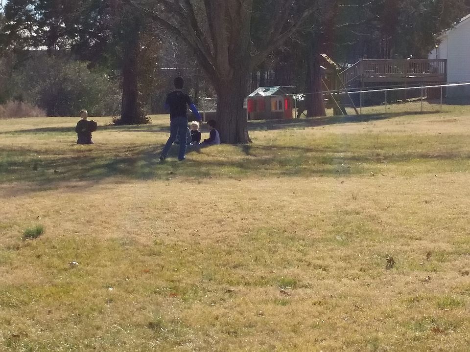 2nd image of 415 Jefferson Pike