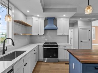 20 Summer St #1, Newport, RI 02840