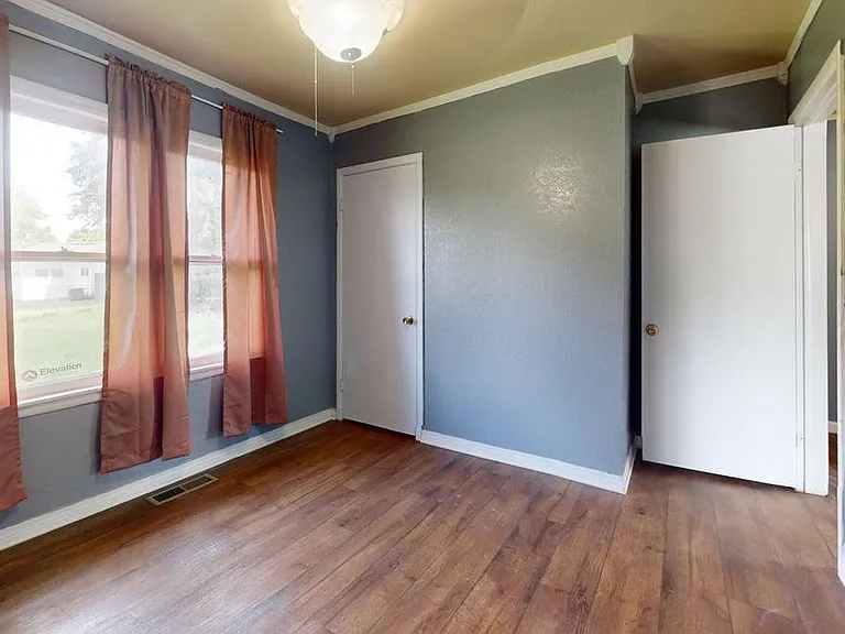 1313 Vieux Dr — Photo 8