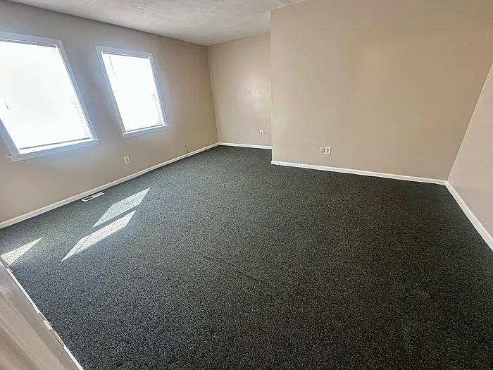 6340 Commons Dr — Photo 15