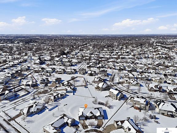 2nd image of 7611 Addison Ct