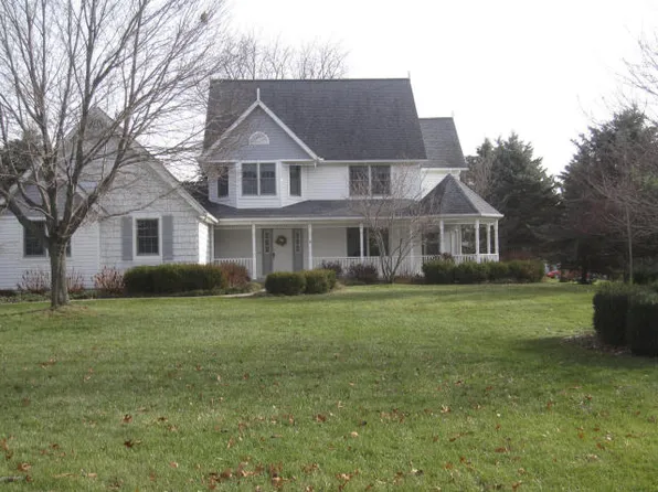 2347 Ivy Ln, Hillsdale, MI 49242