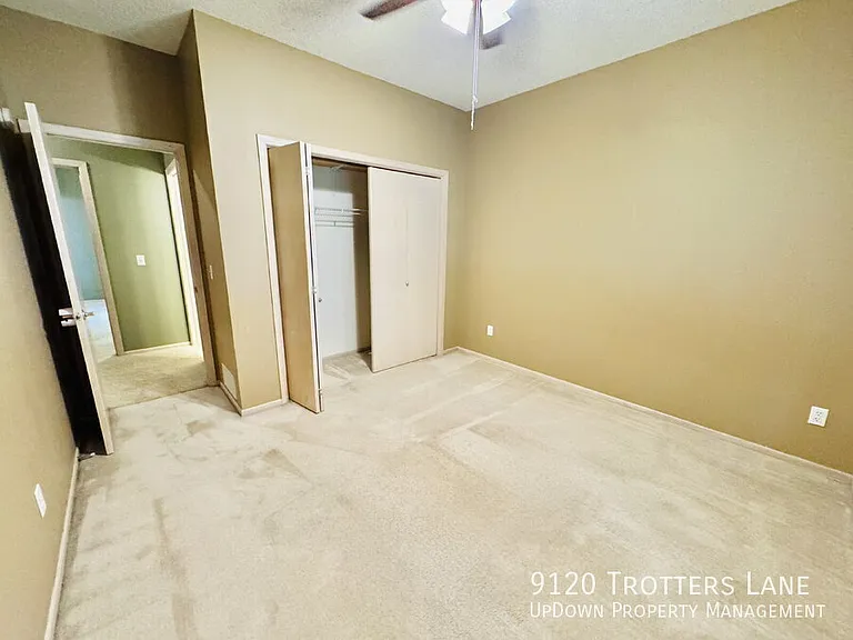 9120 Trotters Ln — Photo 20