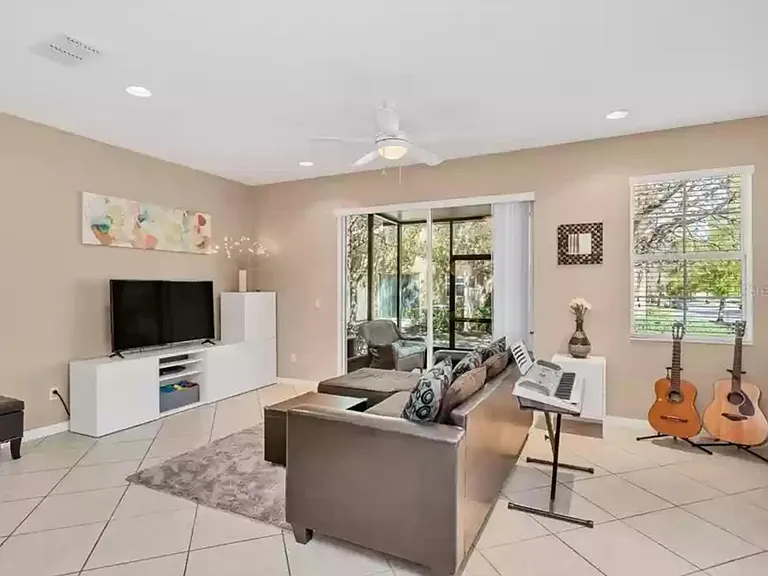 5248 Hidden Cypress Ln — Photo 3