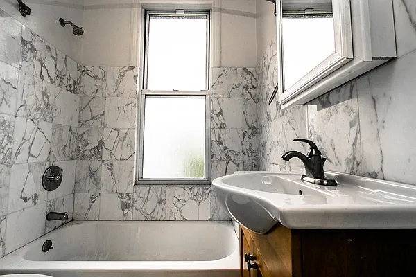 Rented by Nooklyn NYC LLC | media 66