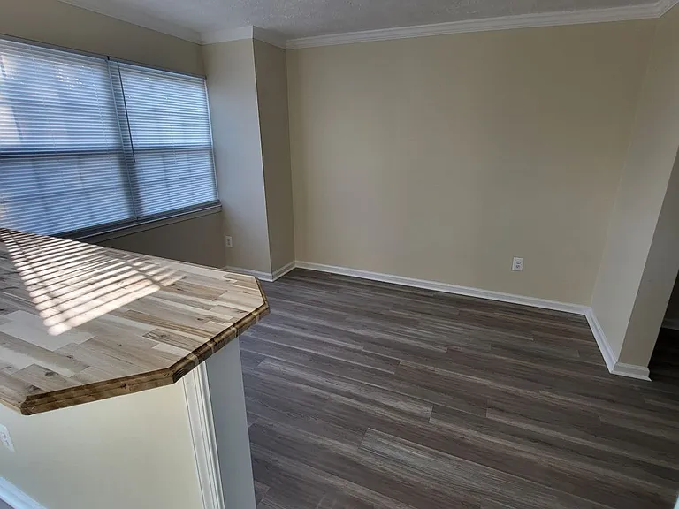 26 Sylvan Park Ct — Photo 8