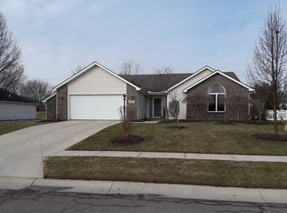 17517 Juniper Ln, Leo, IN 46765